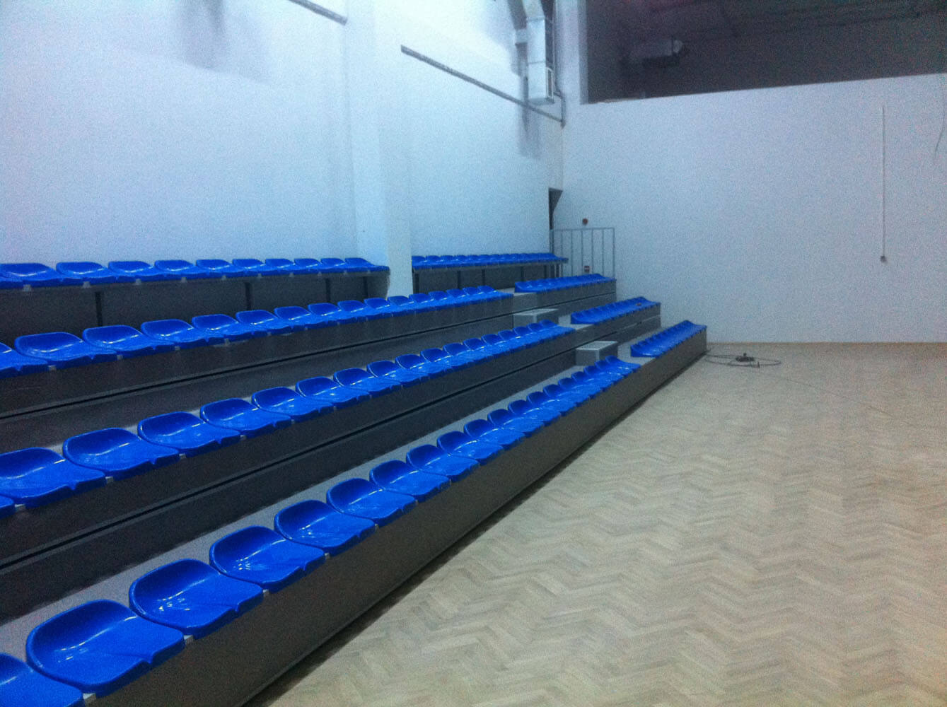 �ZM�R B.B. �OK AMA�LI SPOR SALONU TELESKOP�K TR�B�N �MALATI